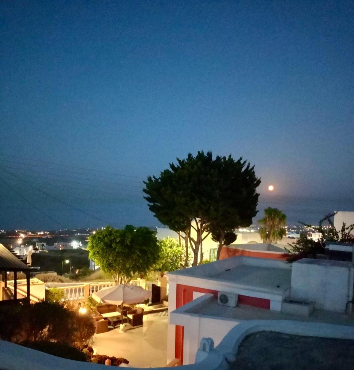 Pansion Zaharoula Hotel ฟิรา ภายนอก รูปภาพ